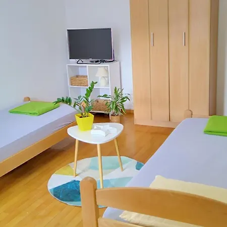 Jani 2 City Center Apartment