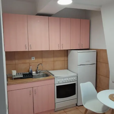 Jani 2 Center سكوبجي