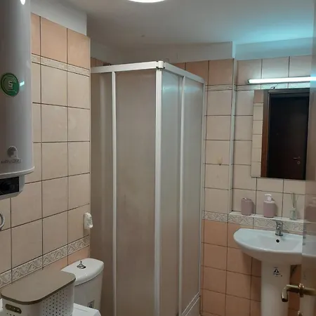 Jani 2 Center