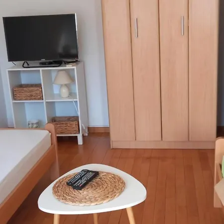 Jani 2 City Center Apartment *